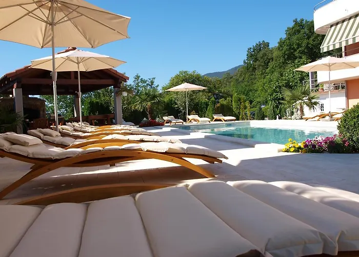 Apartments Villa Ucka